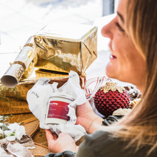 Load image into Gallery viewer, KIWI CHRISTMAS Candle &gt; Medium | * Limited Edition *
